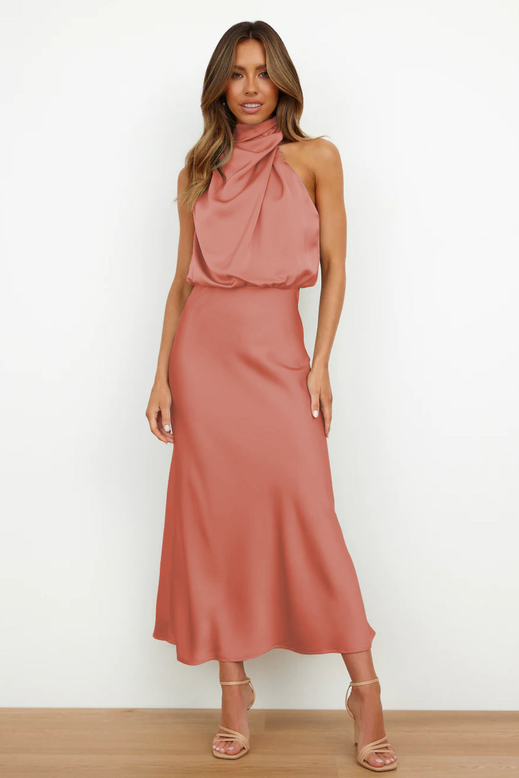 Faith | Dámské Elegantní Halter Večerní Šaty