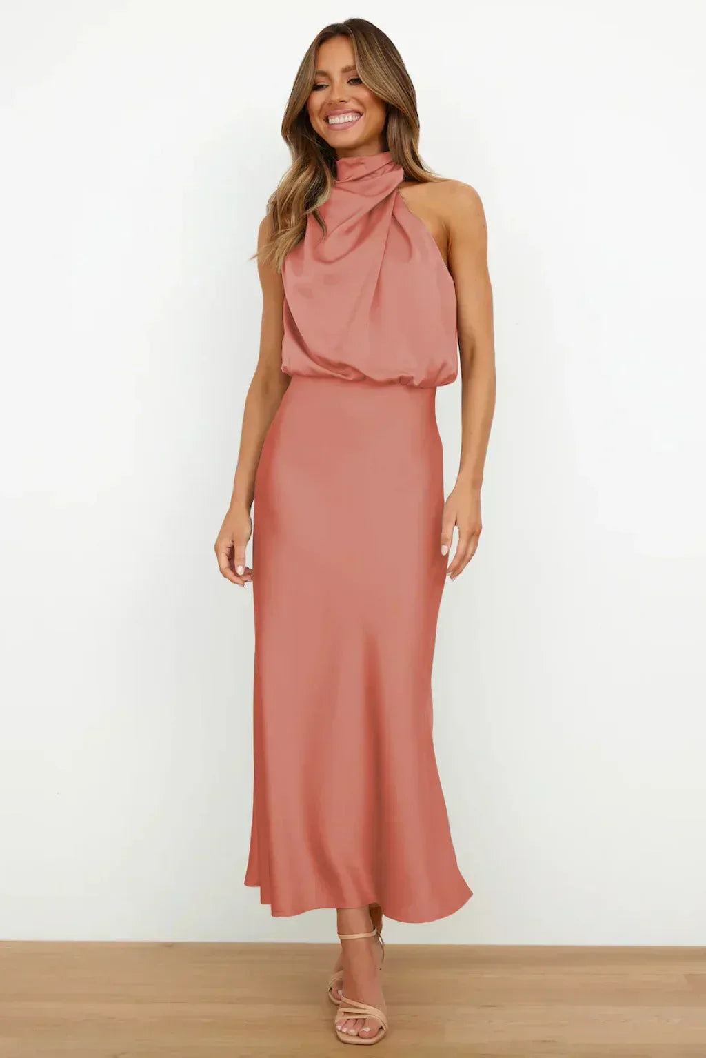 Faith | Dámské Elegantní Halter Večerní Šaty