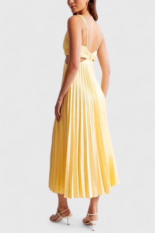 "Karen | Elegantní bezramenné šaty" can be rewritten as "Karen | Stylové bezramenné šaty s elegancí".